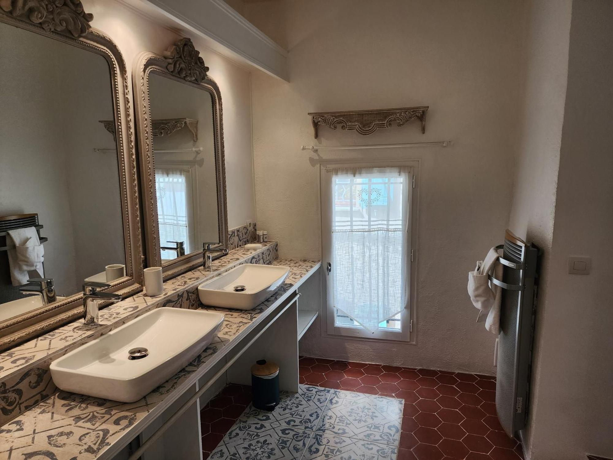 La Belle Histoire Bed & Breakfast Claviers Luaran gambar